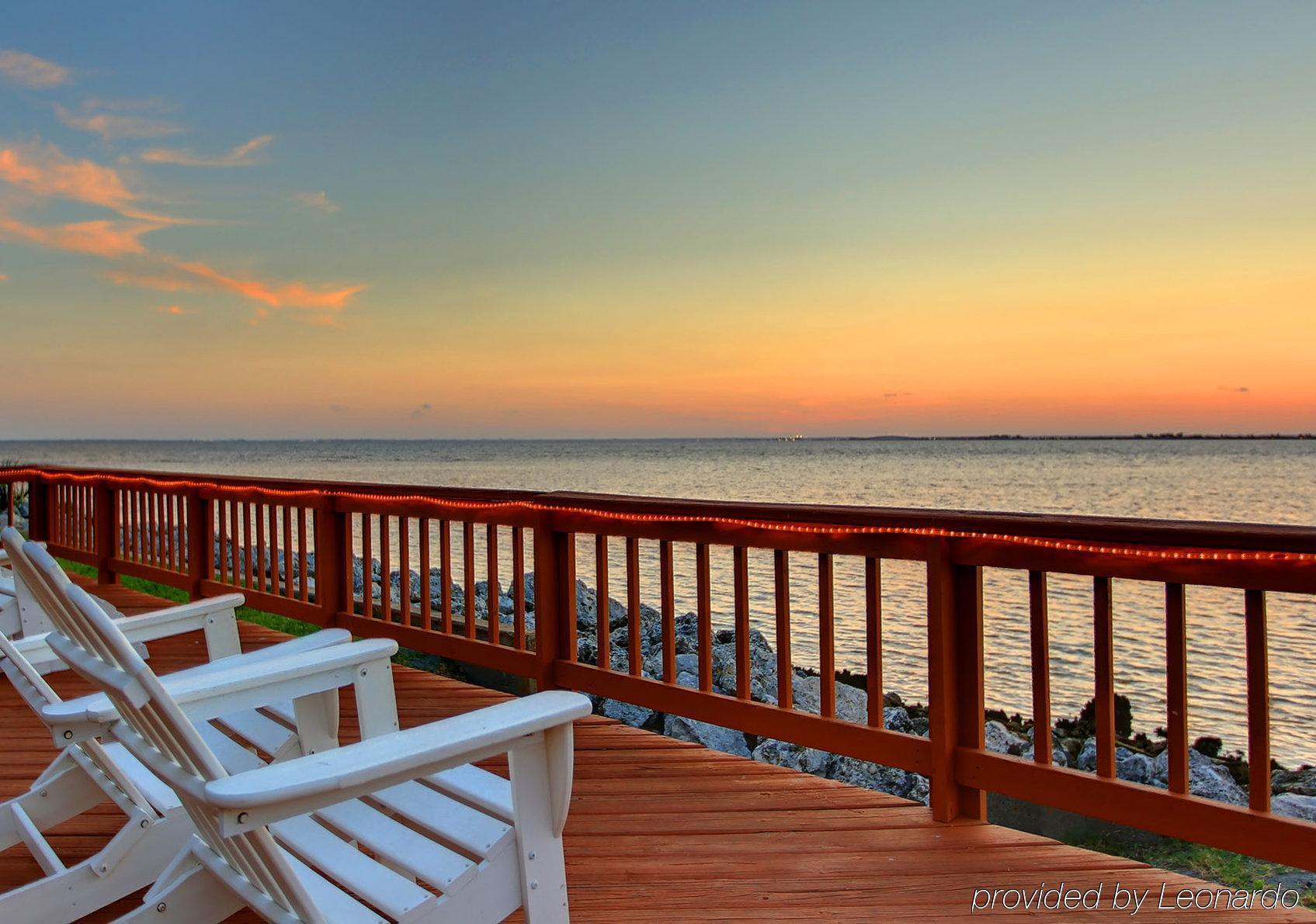 Sailport Waterfront Suites Tampa Konforlar fotoğraf